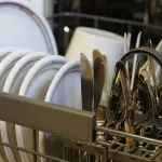 Guida step by step alla cura della lavastoviglie