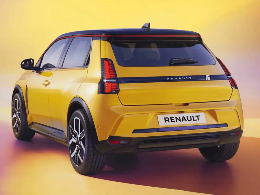 Renault R5: il grande ritorno da Nuova Comauto