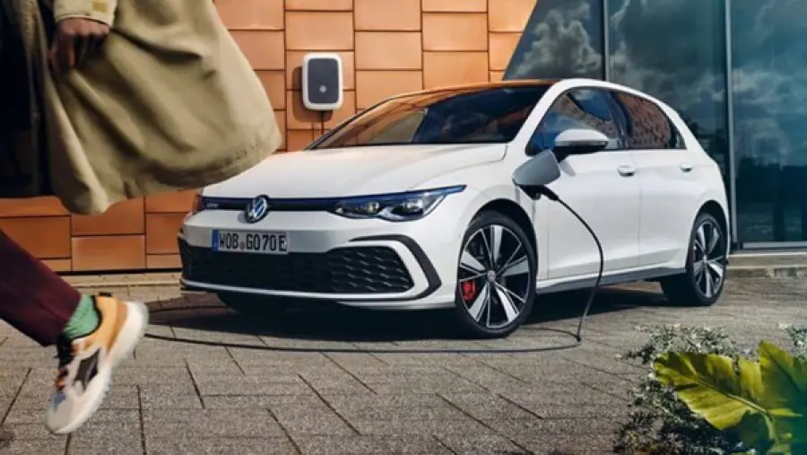 Differenze tra auto ibride e auto elettriche